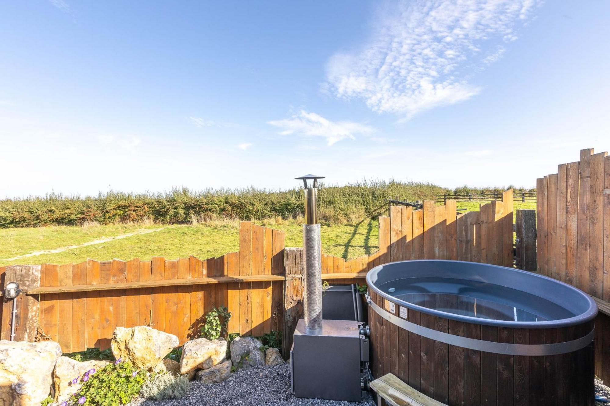 Les Tiny Du Pre Mathy - Logements Insolites Avec Jacuzzi A Profondeville Exterior foto